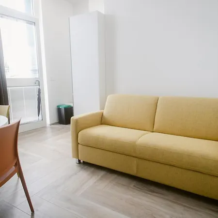 Erigia House - Eleganti - Molfetta