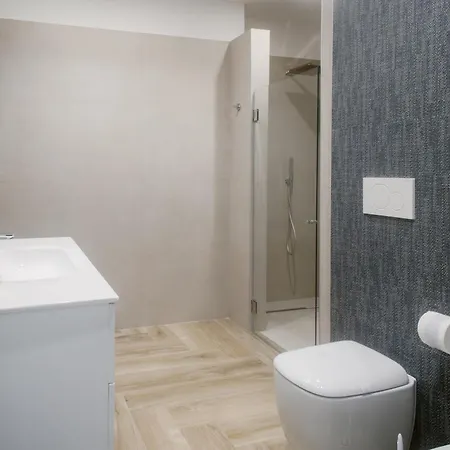 Erigia House - Eleganti - * Molfetta